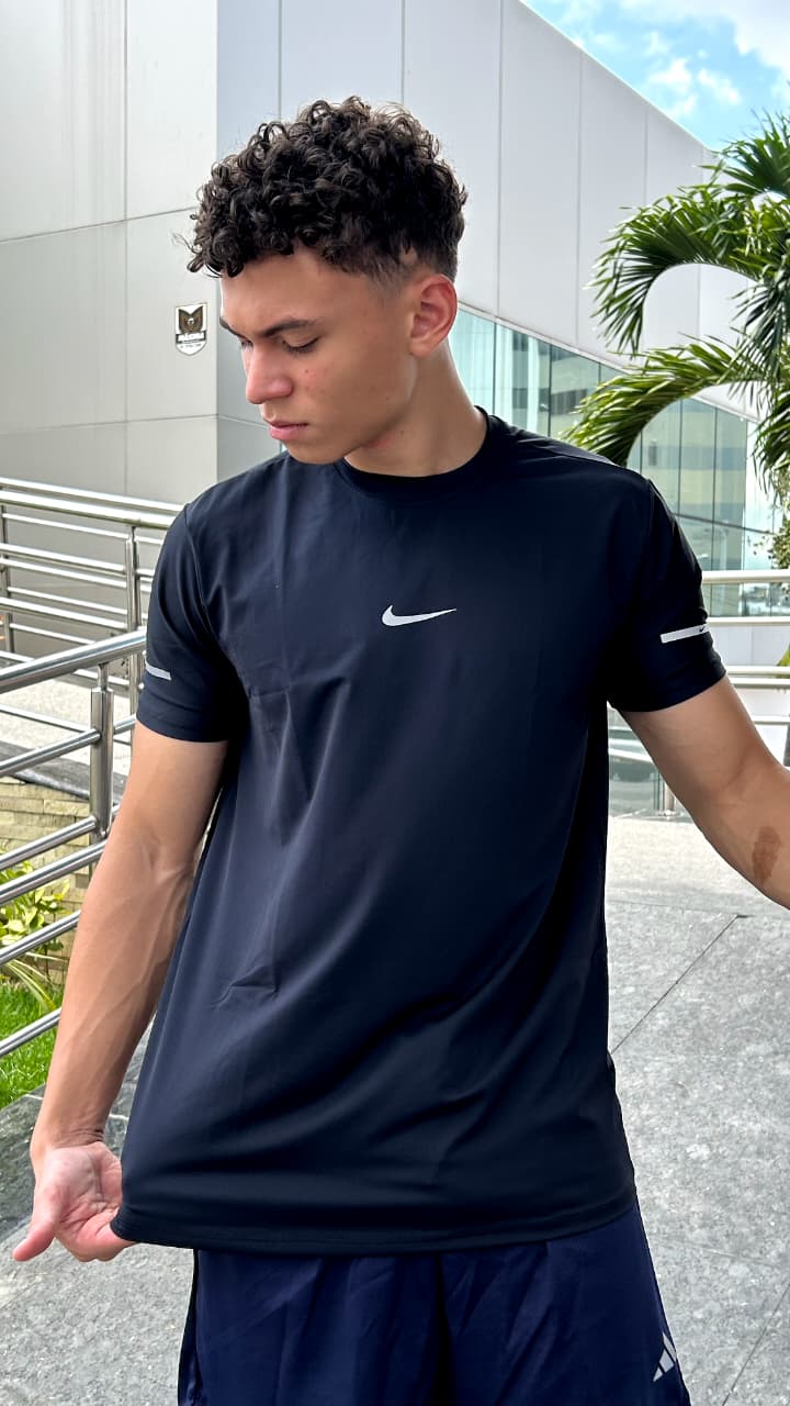 Camisa Poliamida Preto